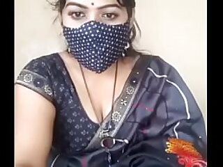 Geeta bhabhi rubbed her pussy over video call